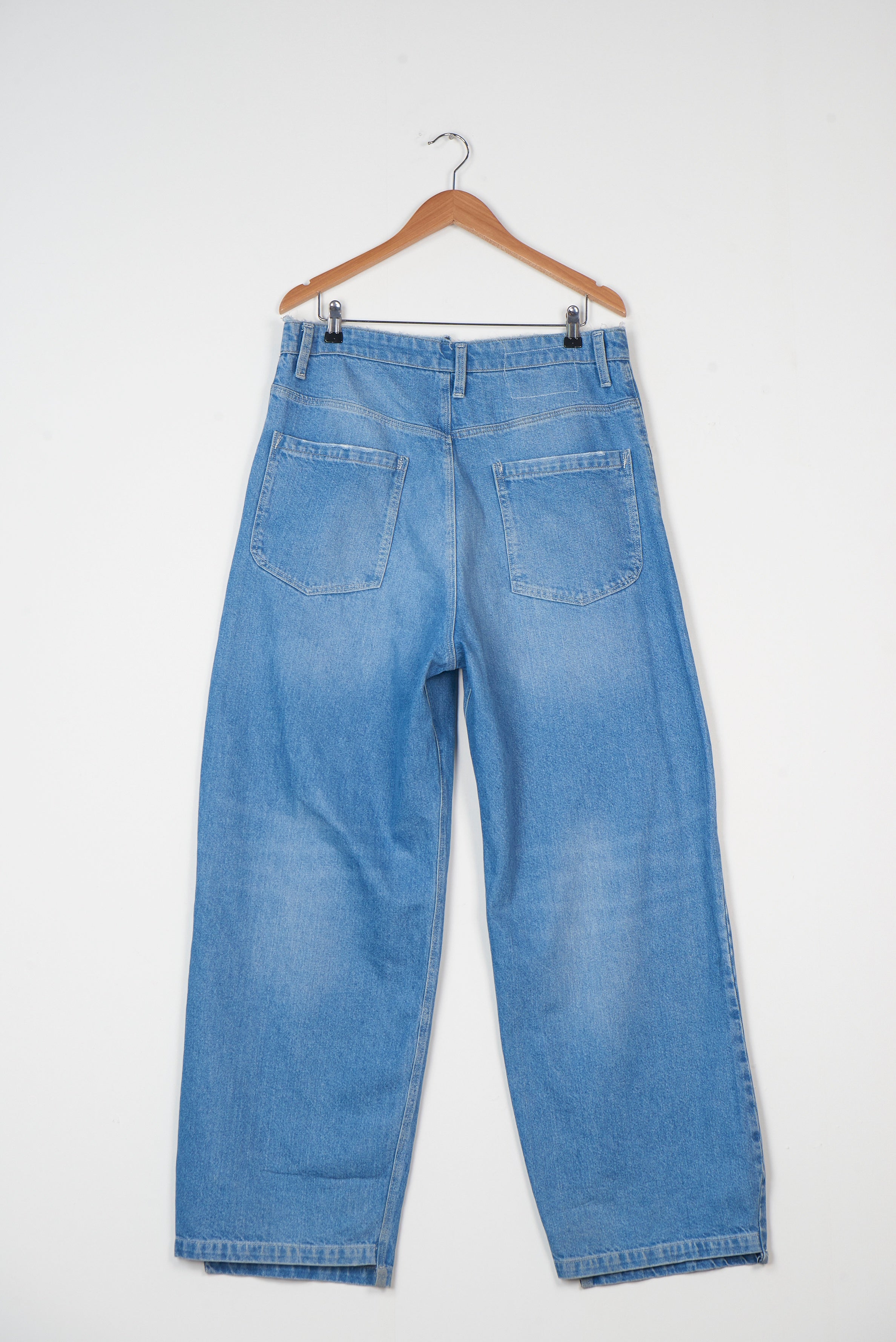 CF.19.06.02.01 JEANS washed denim