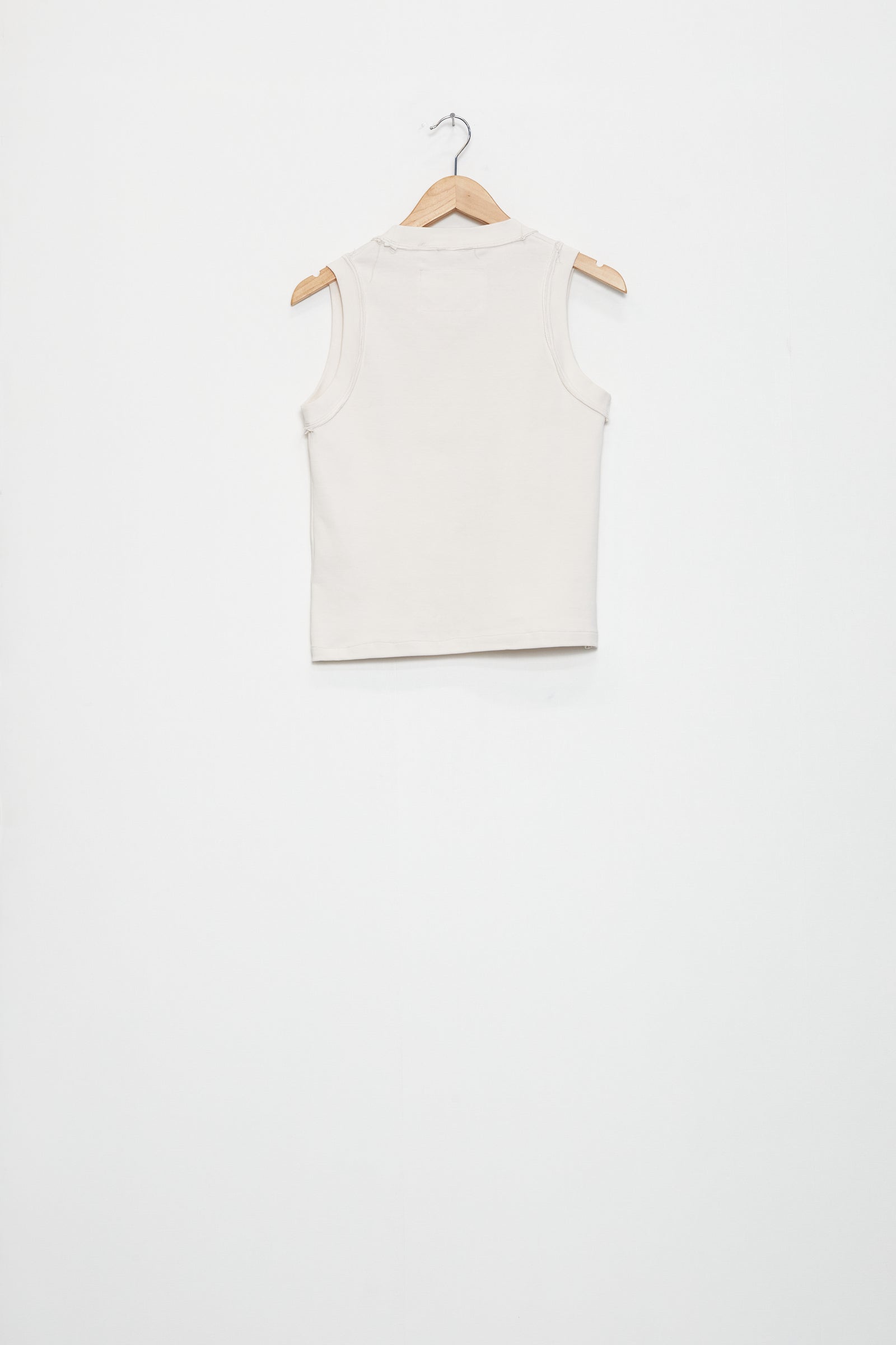 CF.19.01.03.01 TANK TOP off white